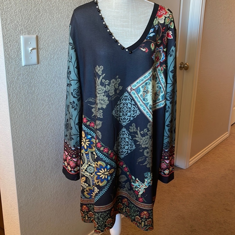 Women’s NorthStyle V-Neck Floral Long Sleeve Dress Size 3X